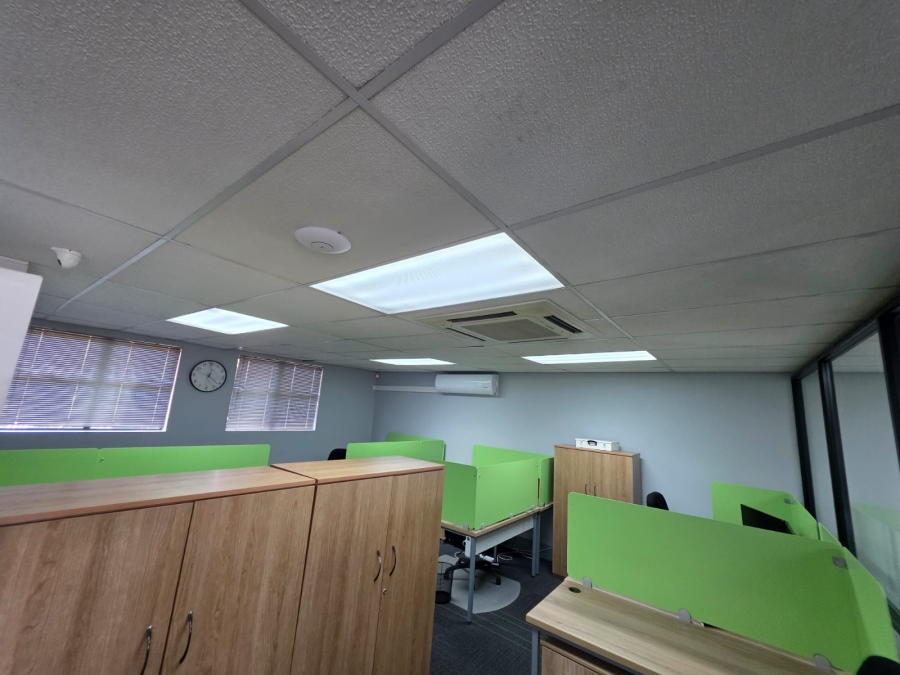 To Let commercial Property for Rent in Langenhovenpark Free State